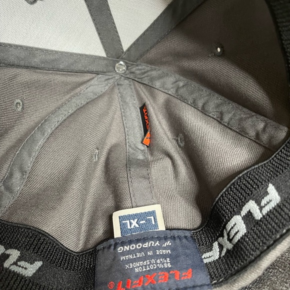 Hat - Picture 7 of 13